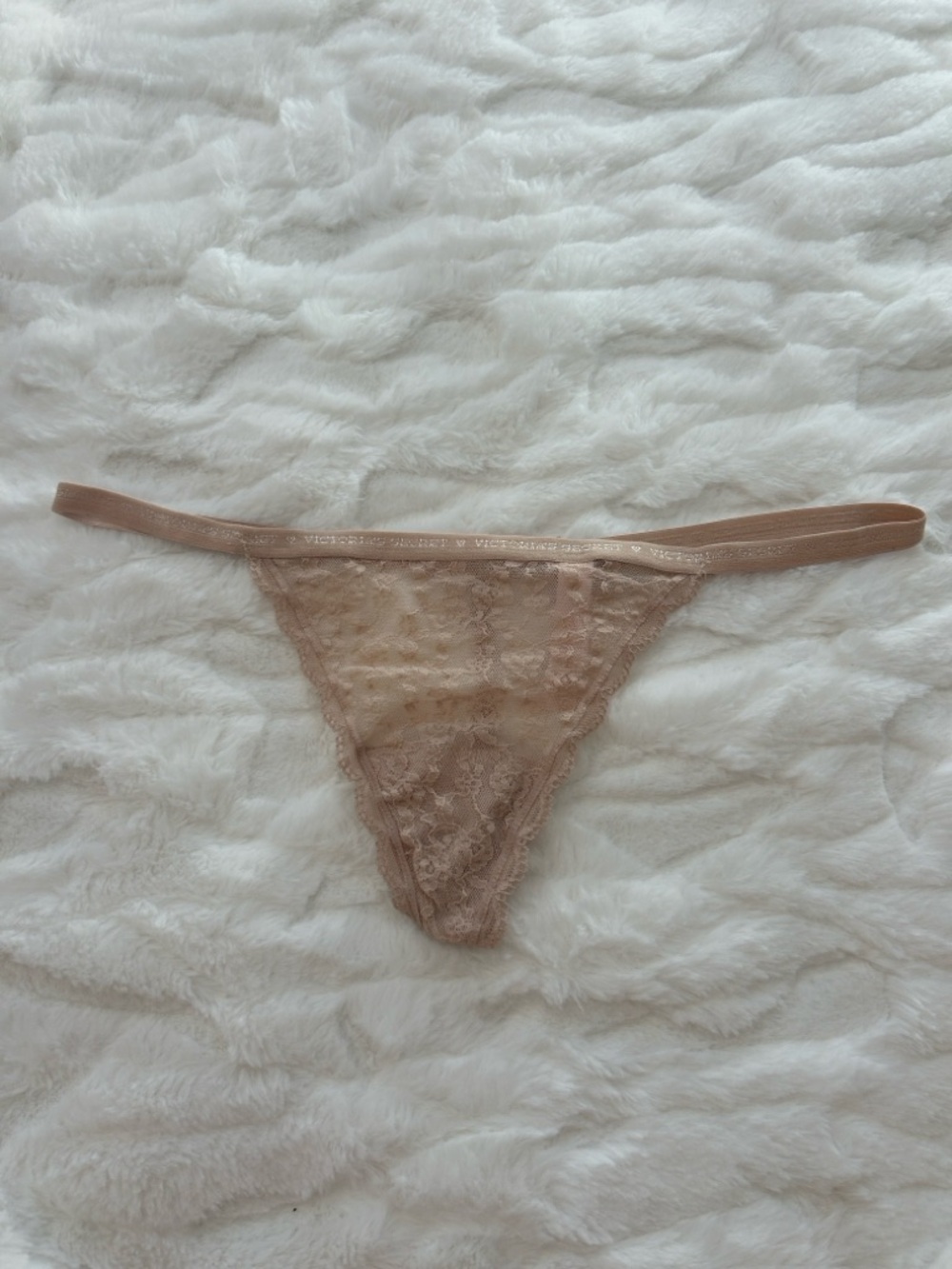 2014 Victoria’s Secret Lace V String Panty L